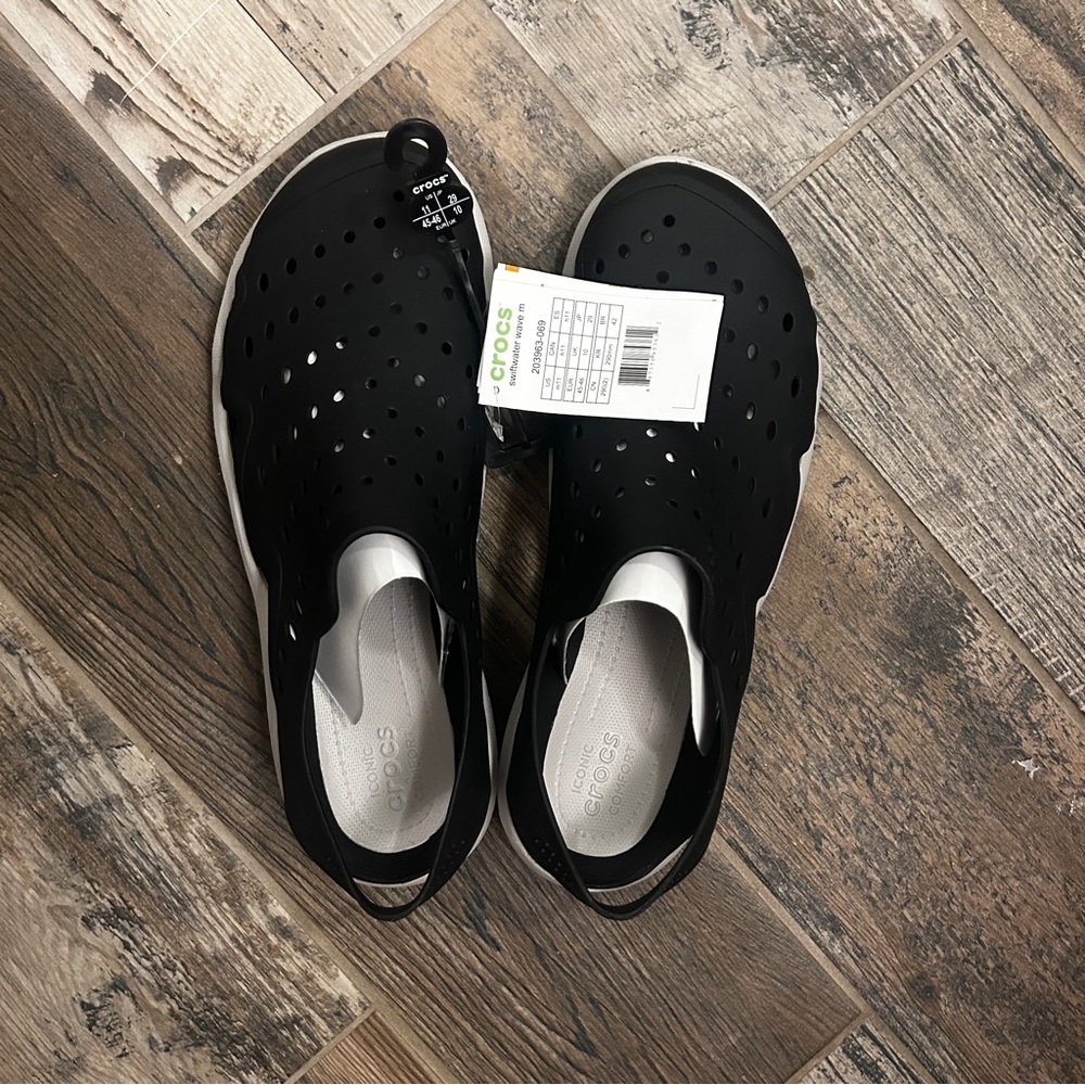 ⭐️NWT⭐️ CROCS Men’s Swiftwater Sandals Black and Chalk Gray Size 11